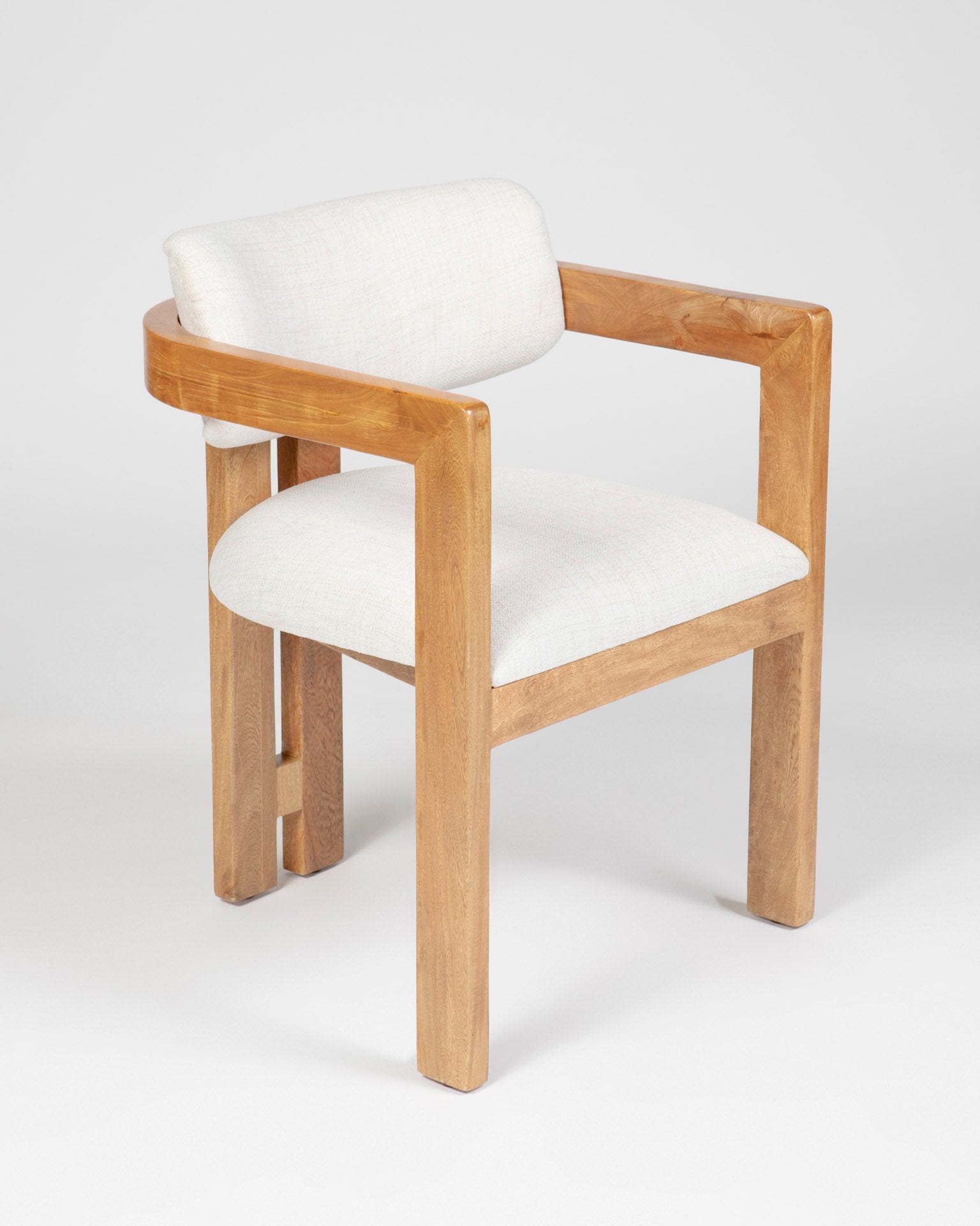 Silla Zari